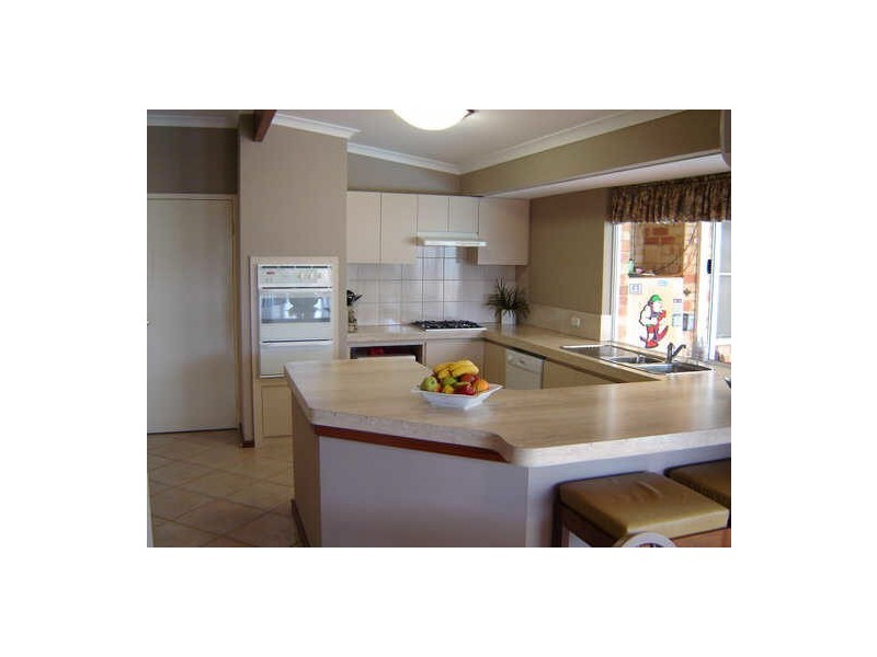 5 Millcroft Elbow, Jandakot WA 6164