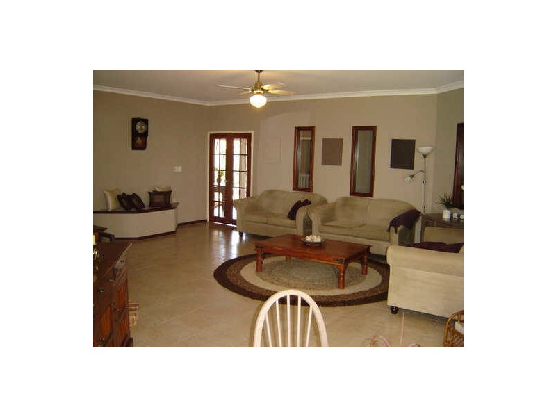 5 Millcroft Elbow, Jandakot WA 6164