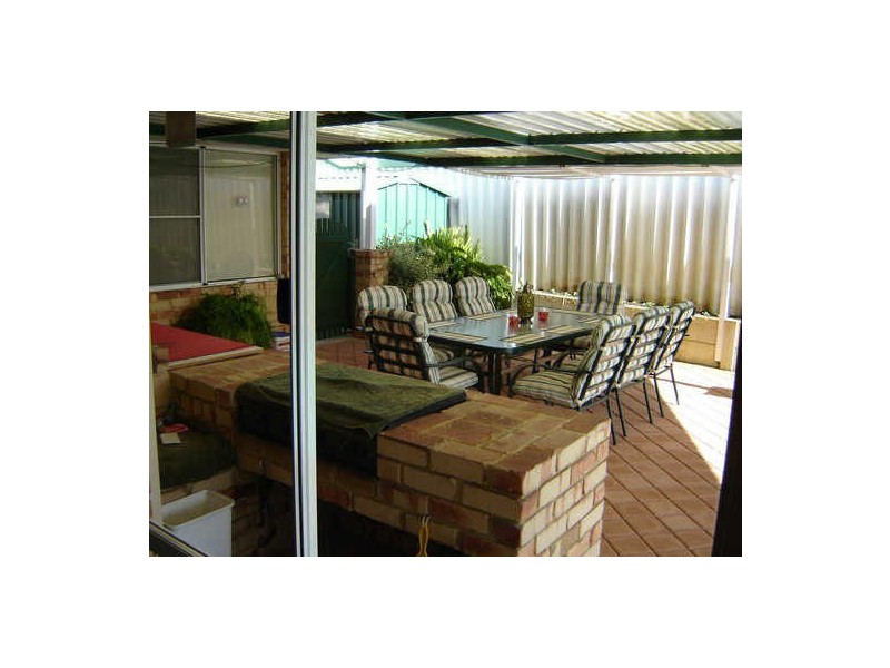 5 Millcroft Elbow, Jandakot WA 6164