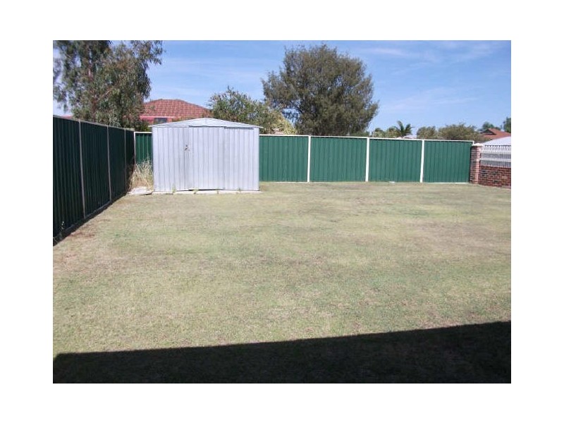 13 Molloy Circuit, Atwell WA 6164