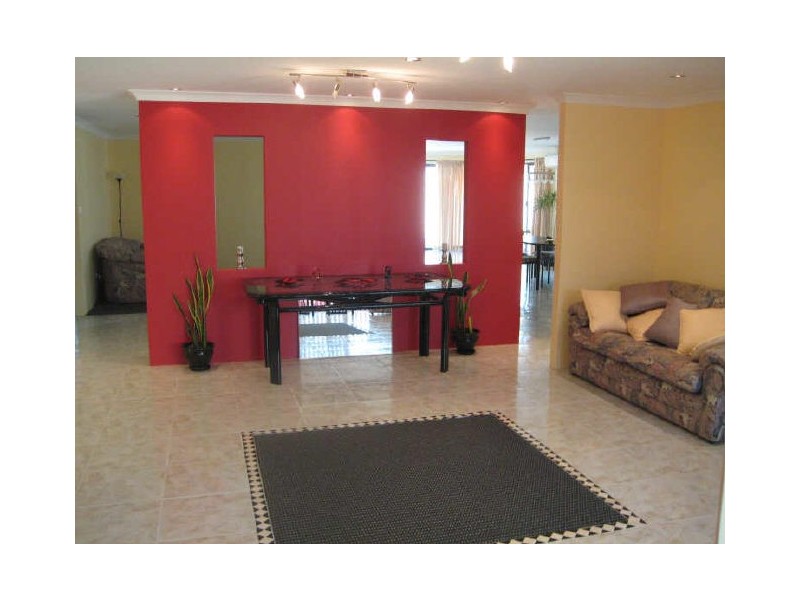 107 Aurora Drive, Atwell WA 6164