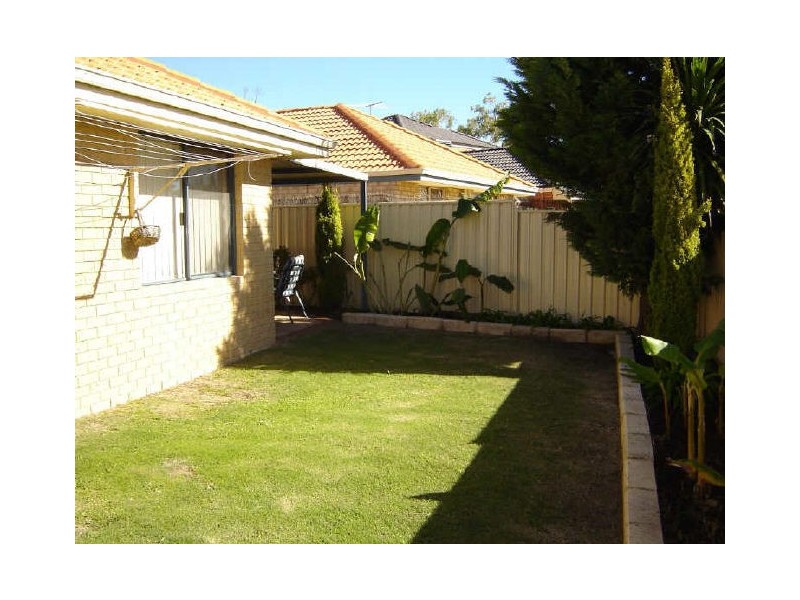 214 Glen Iris Drive, Jandakot WA 6164