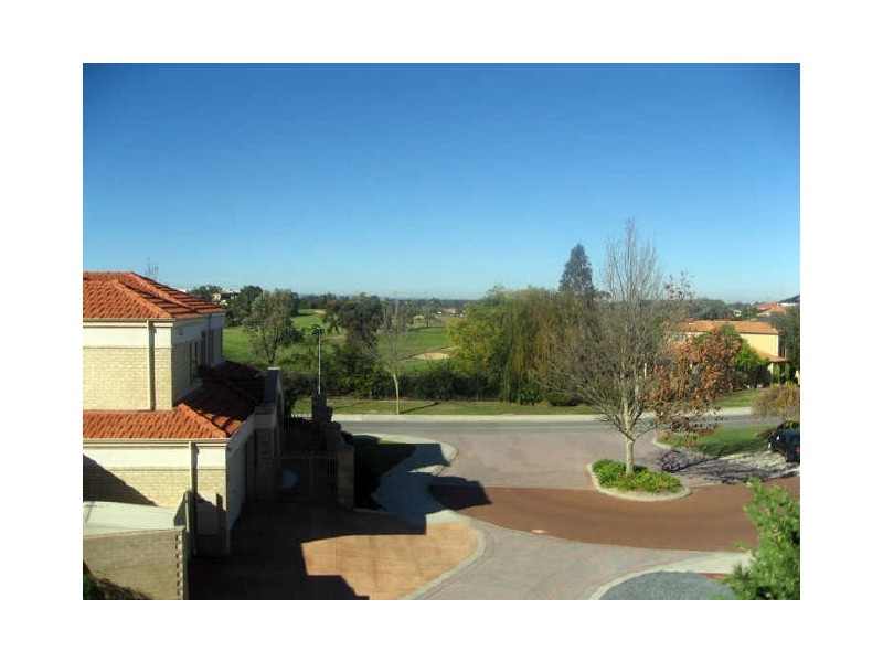 99 Glen Iris Drive, Jandakot WA 6164