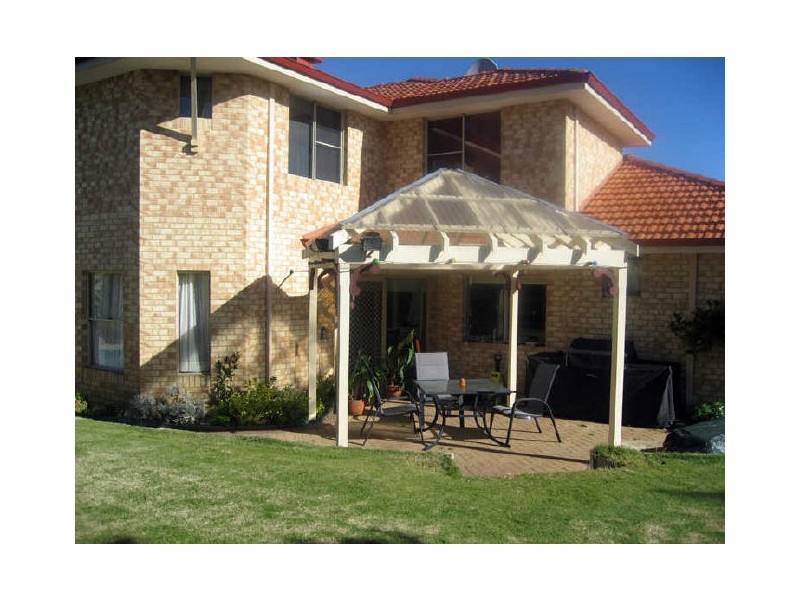 99 Glen Iris Drive, Jandakot WA 6164