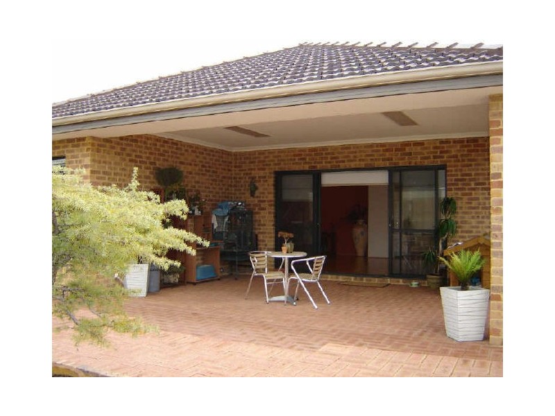 3 Sandleford Way, Hammond Park WA 6164