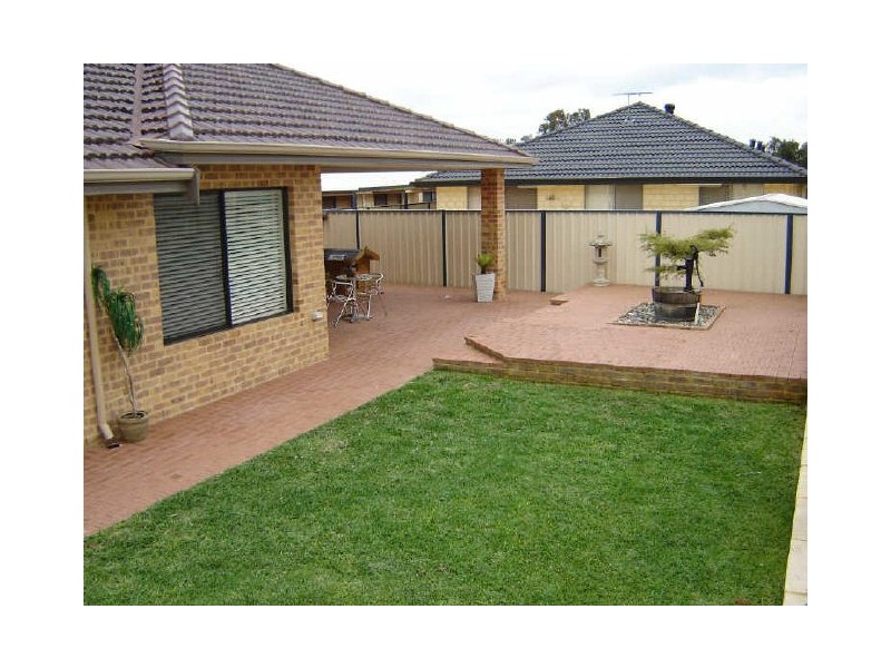 3 Sandleford Way, Hammond Park WA 6164