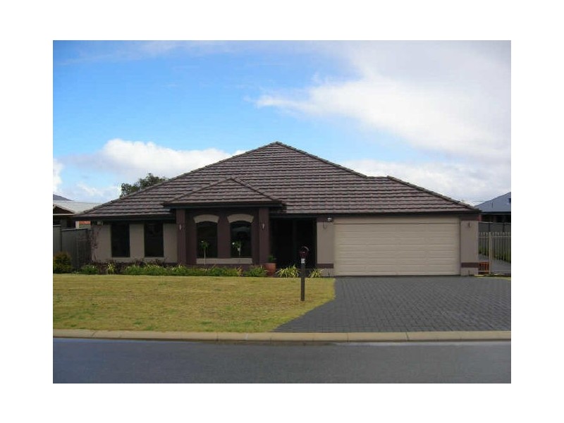 18 Gadd Avenue, Byford WA 6122