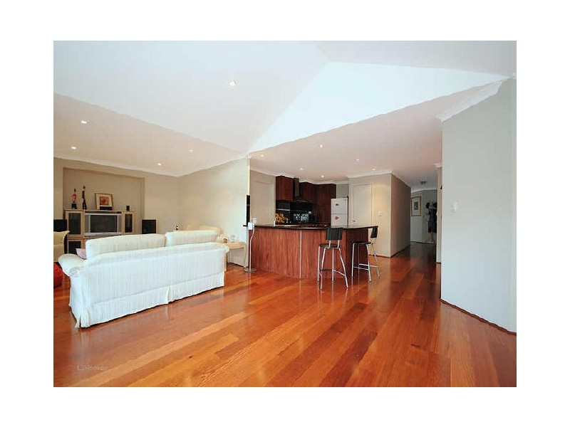 16 Gadsden Terrace, Success WA 6164