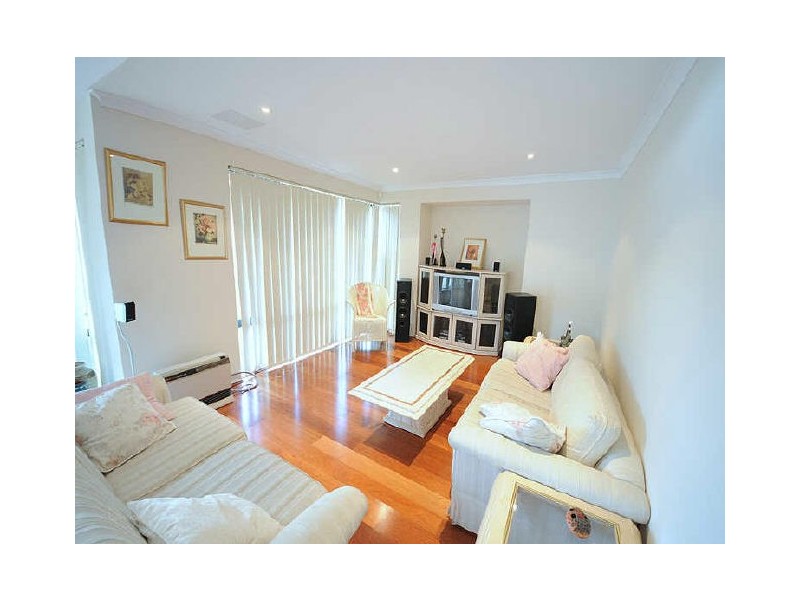 16 Gadsden Terrace, Success WA 6164