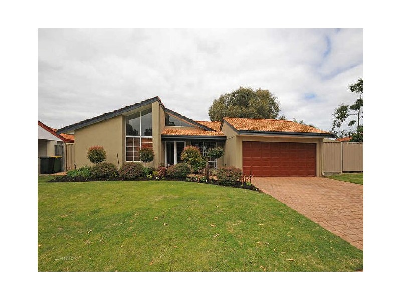25 Hartwell Pde, Jandakot WA 6164