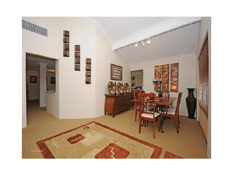 25 Hartwell Pde, Jandakot WA 6164