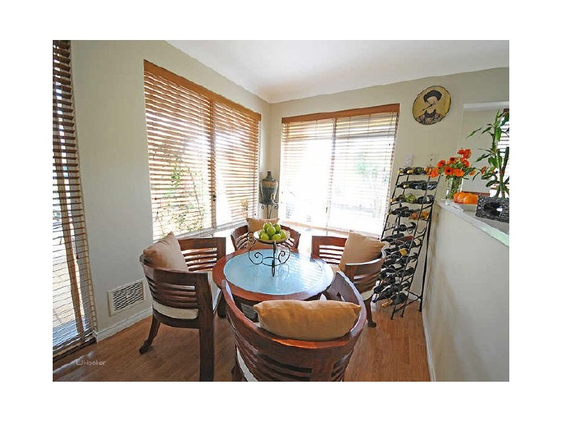 25 Hartwell Pde, Jandakot WA 6164