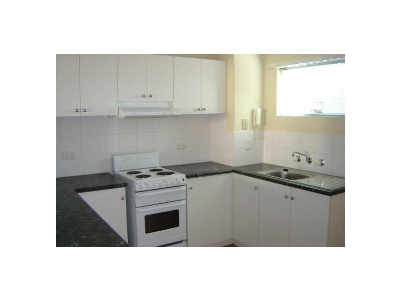 11/30 Kenton Way, Calista WA 6167