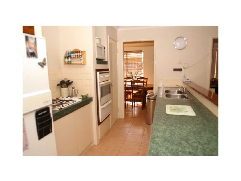 8 Shadwell Retreat, Atwell WA 6164