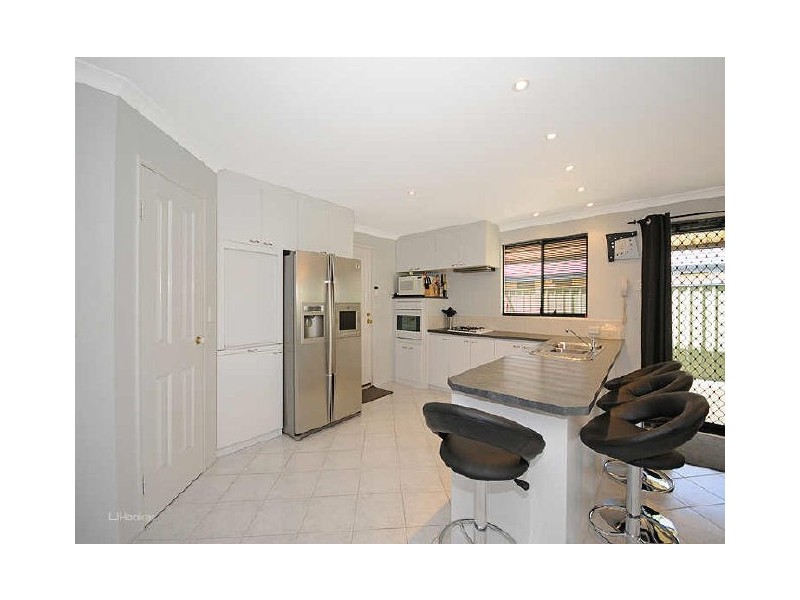 244 Tapper Road, Atwell WA 6164