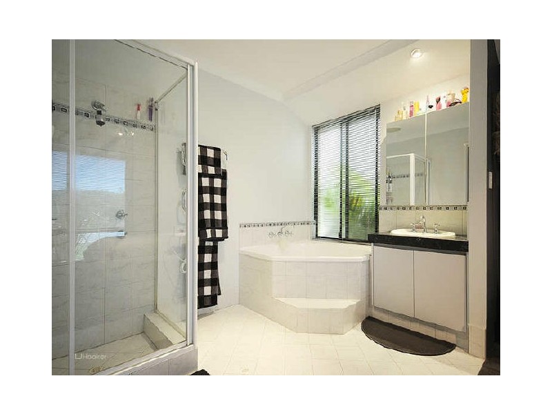 244 Tapper Road, Atwell WA 6164