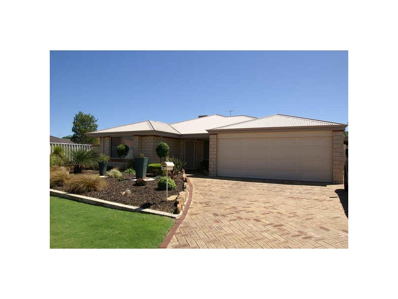 15 Lakehurst Way, Atwell WA 6164