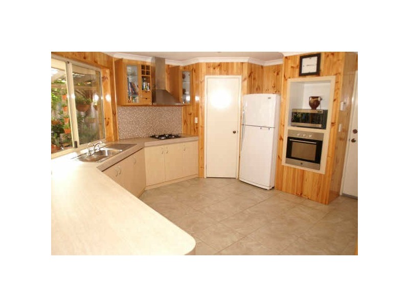 15 Lakehurst Way, Atwell WA 6164