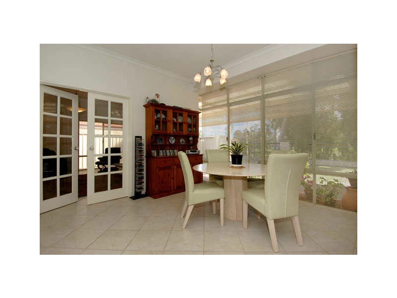 69 Kooralbyn Valley Crescent, Jandakot WA 6164