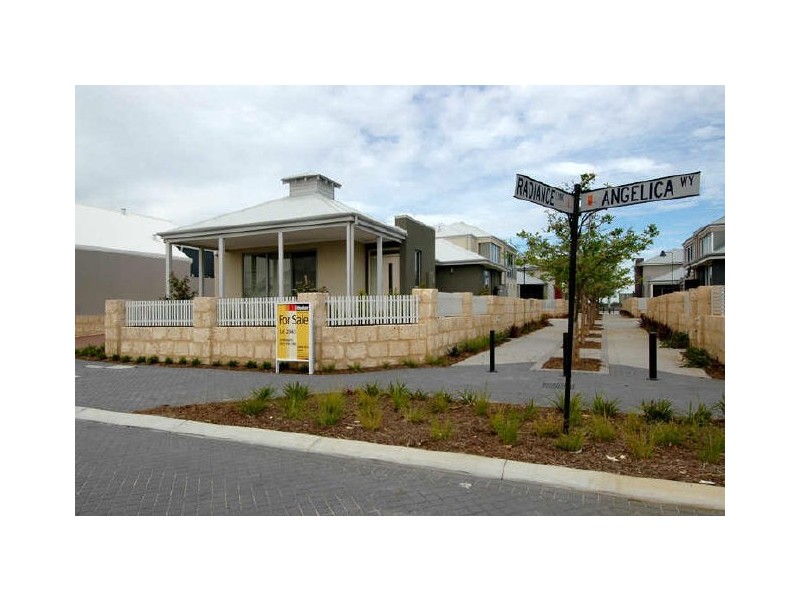 9 Angelica Way, Atwell WA 6164
