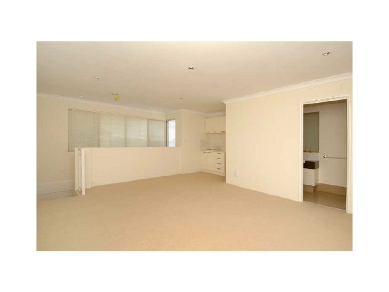 9 Angelica Way, Atwell WA 6164