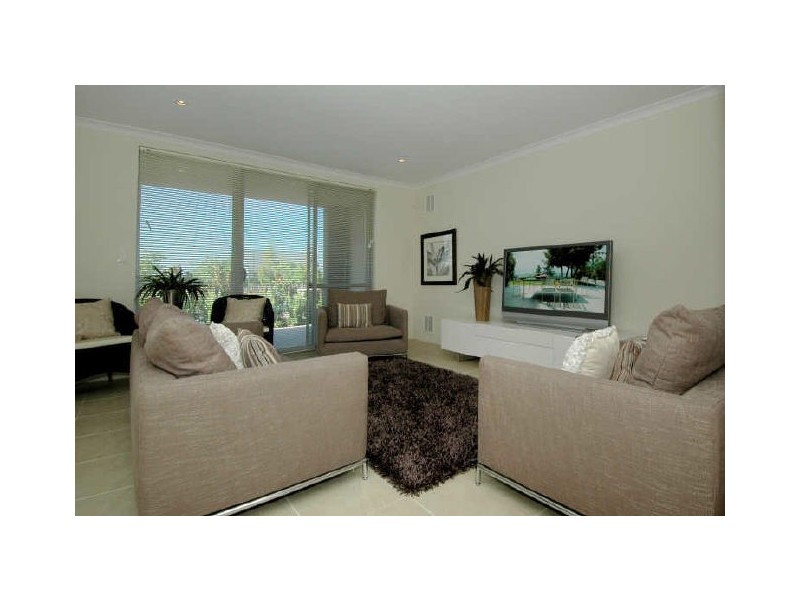 6 Congenial Loop, Atwell WA 6164