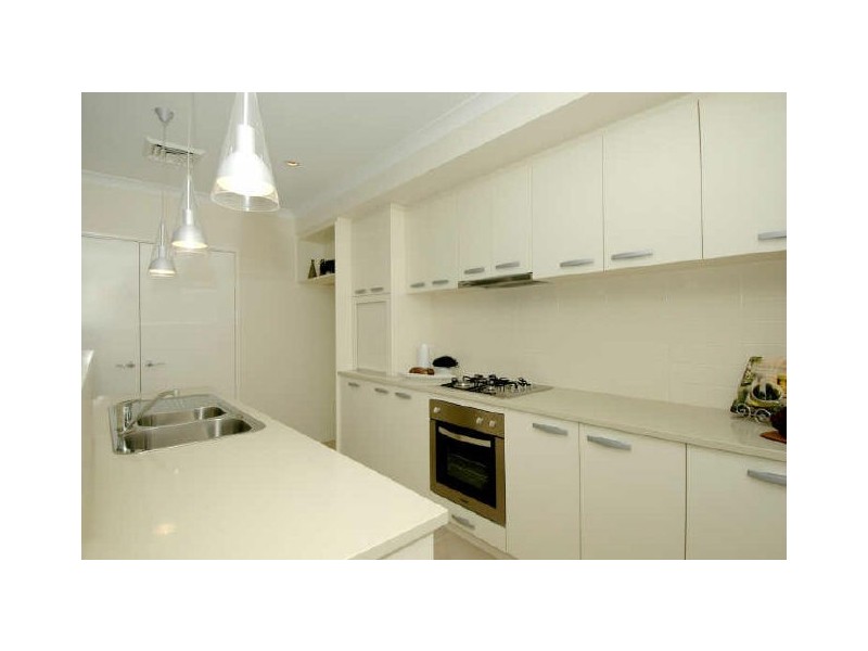 6 Congenial Loop, Atwell WA 6164