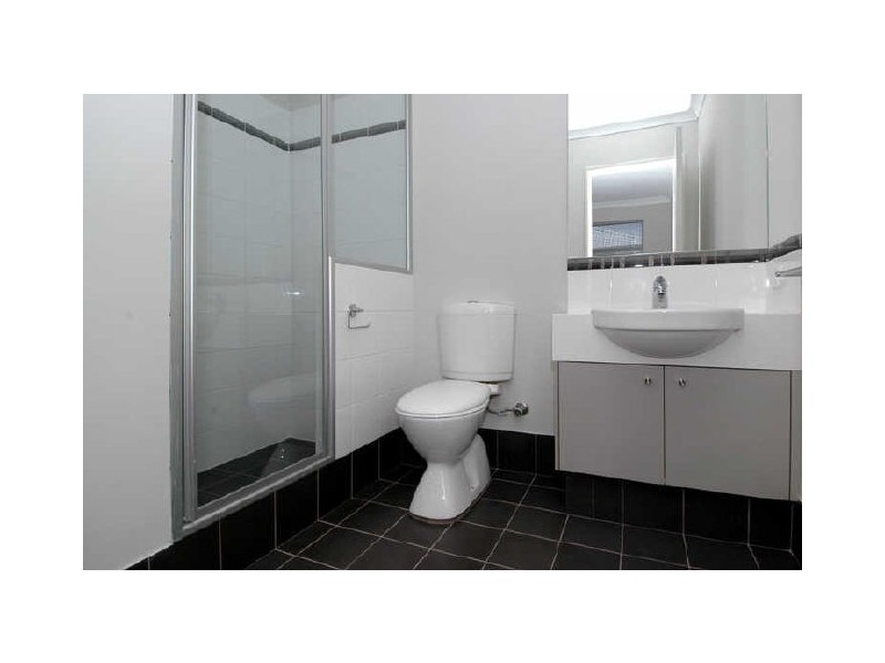 4 Congenial Loop, Atwell WA 6164