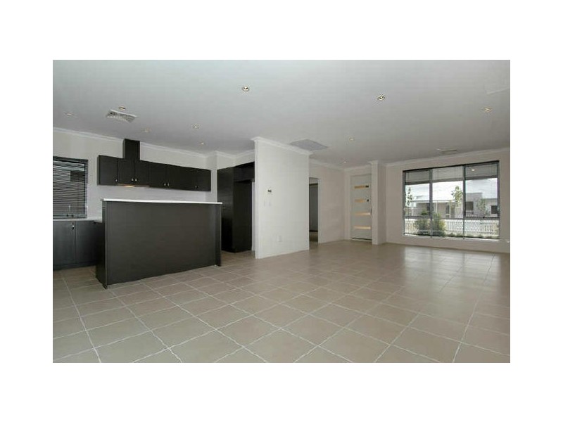 21 Angelica Way, Atwell WA 6164