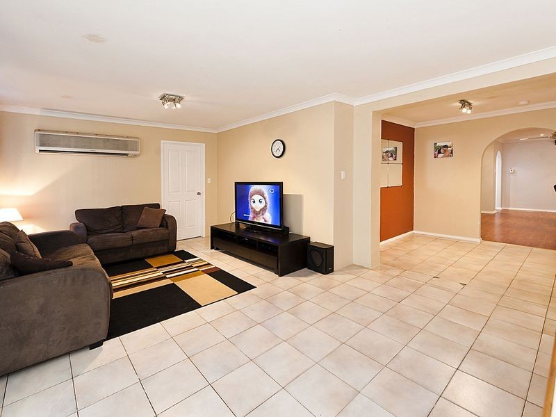 25 Burrowa Street, Armadale WA 6112