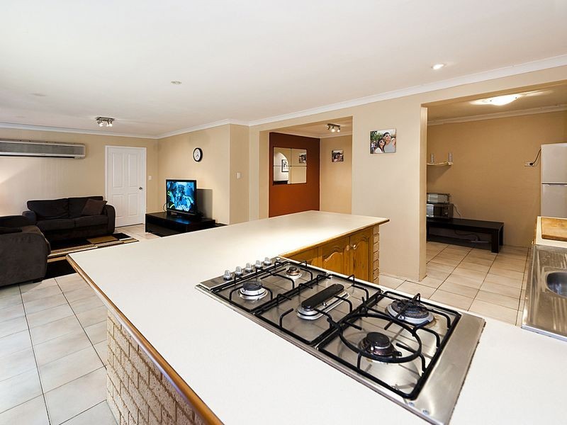 25 Burrowa Street, Armadale WA 6112