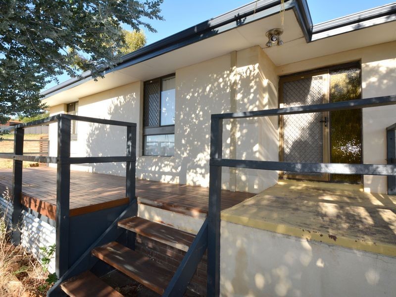 18 Weston Terrace, Kelmscott WA 6111