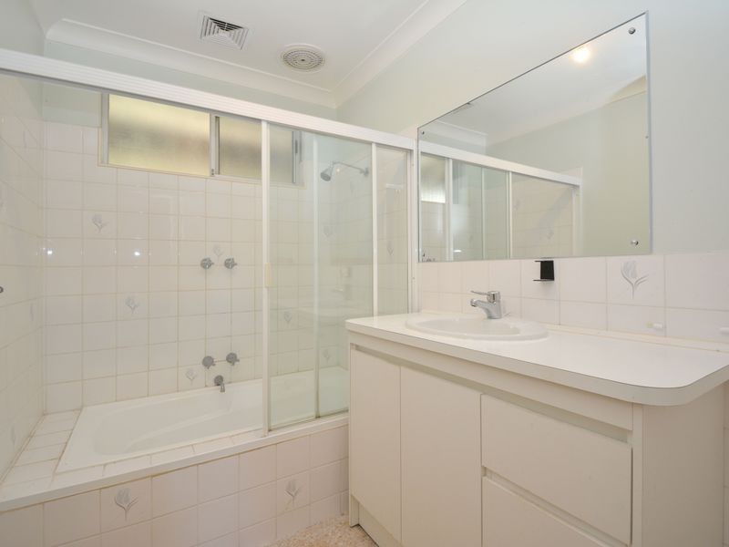 5 Namoi Place, Armadale WA 6112