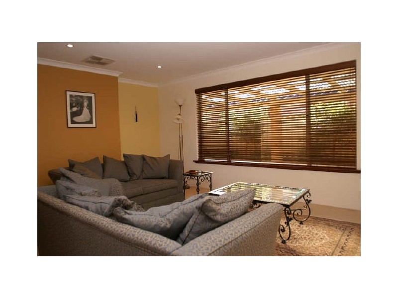 3 Hayton Mews, Atwell WA 6164