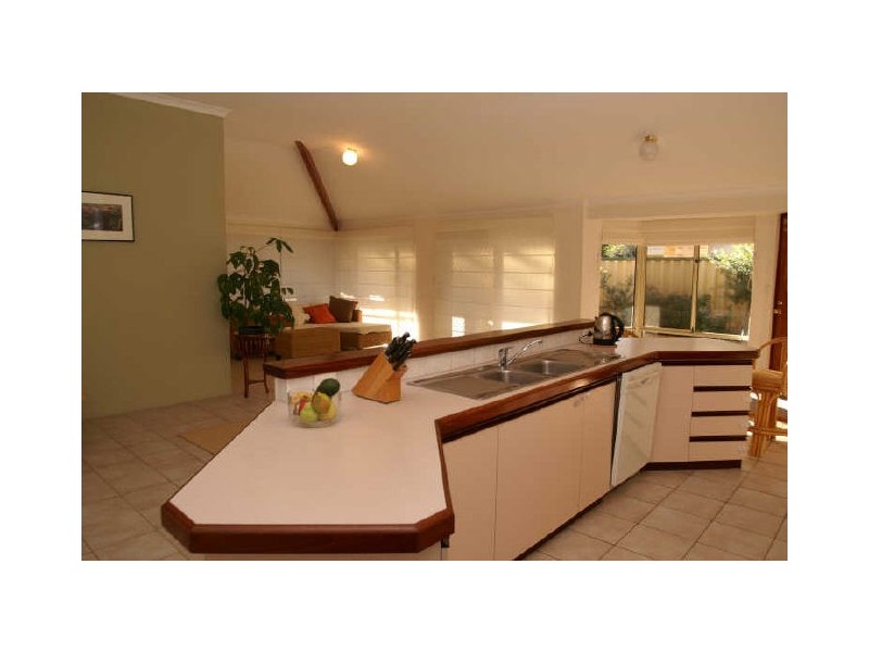 3 Hayton Mews, Atwell WA 6164