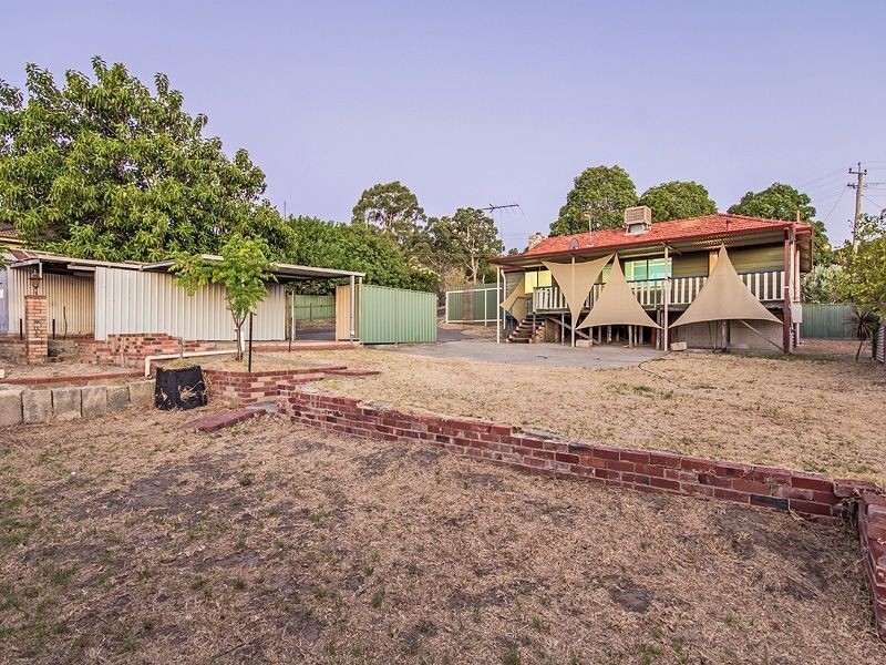 131 South West Highway, Armadale WA 6112