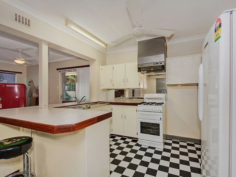 11 Pelham Street, Armadale WA 6112