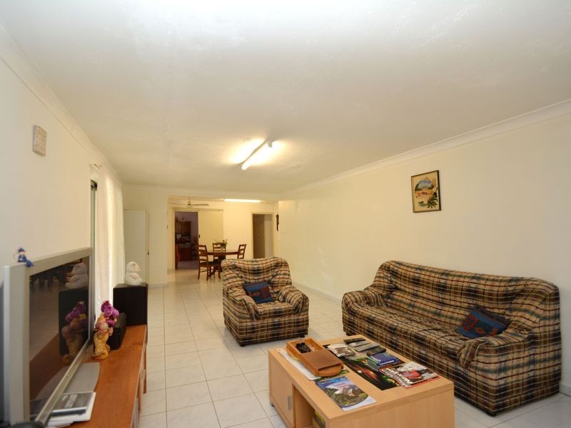 4 Foster Road, Kelmscott WA 6111