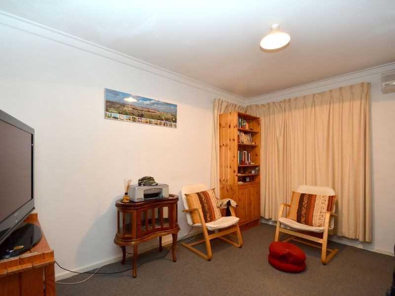 4 Foster Road, Kelmscott WA 6111