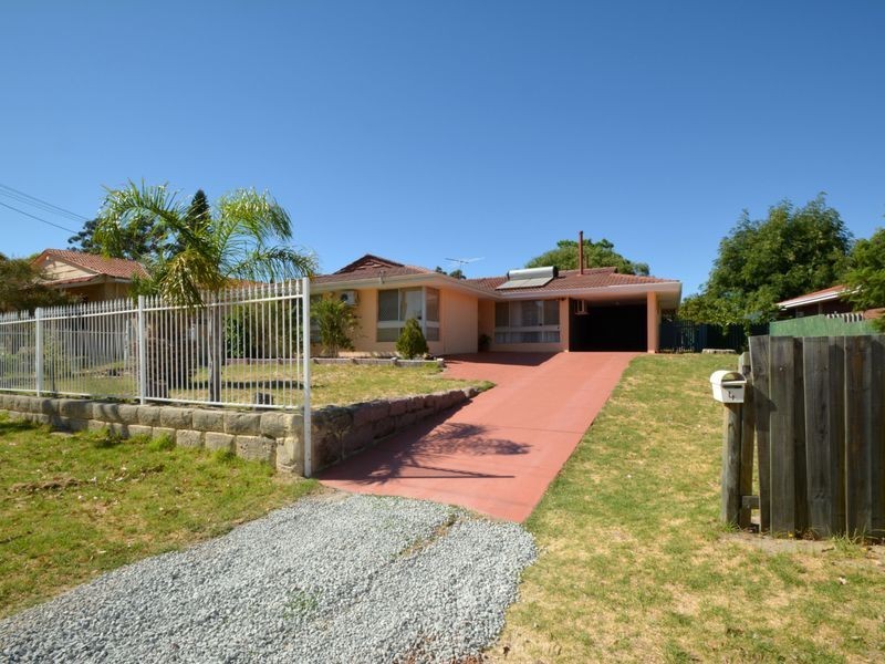 4 Foster Road, Kelmscott WA 6111