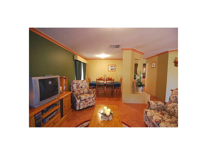 24 Silvereye Court, Beeliar WA 6164