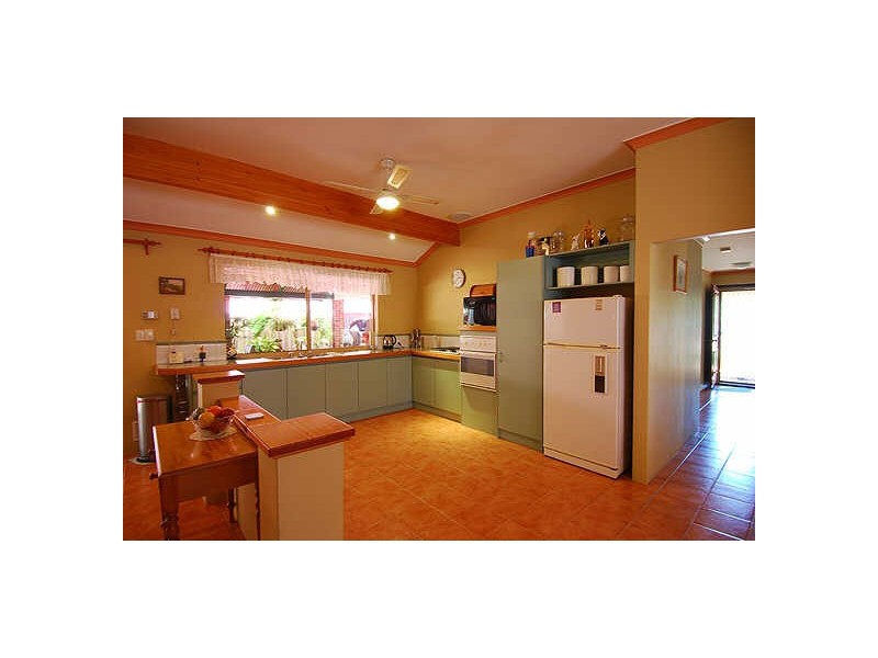 24 Silvereye Court, Beeliar WA 6164