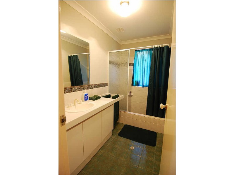 24 Silvereye Court, Beeliar WA 6164