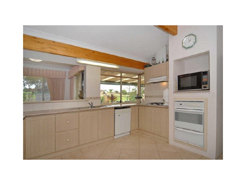 134 Glen Iris Drive, Jandakot WA 6164