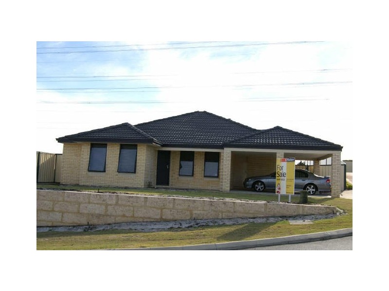 17 Sheffield Bend, Success WA 6164