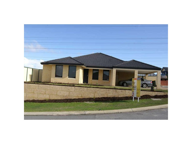 17 Sheffield Bend, Success WA 6164