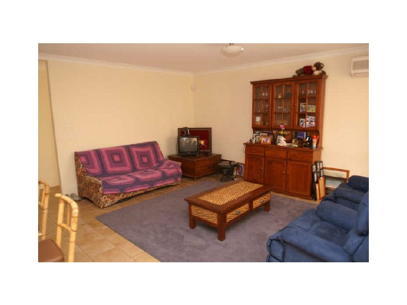 17 Sheffield Bend, Success WA 6164