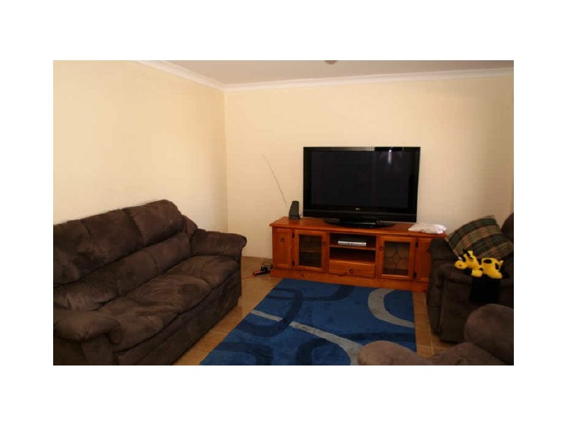 17 Sheffield Bend, Success WA 6164