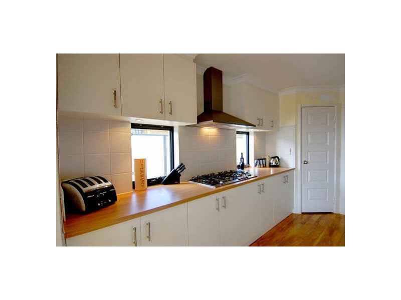 16 Camden Boulevard, Aubin Grove WA 6164