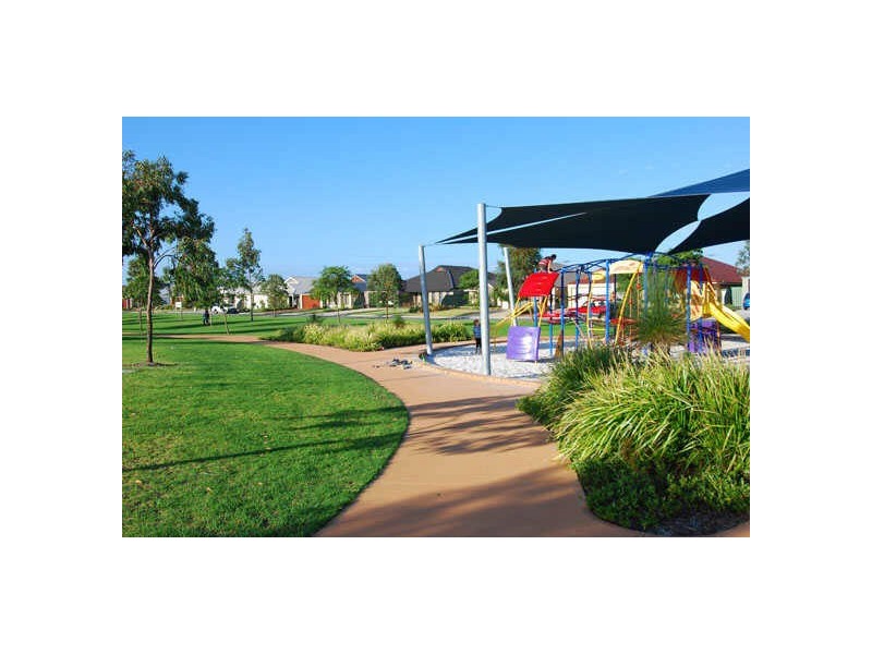 16 Camden Boulevard, Aubin Grove WA 6164